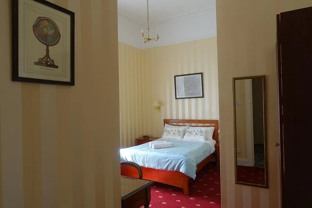 Ashgrove House Hotel Edinburgh 3*,